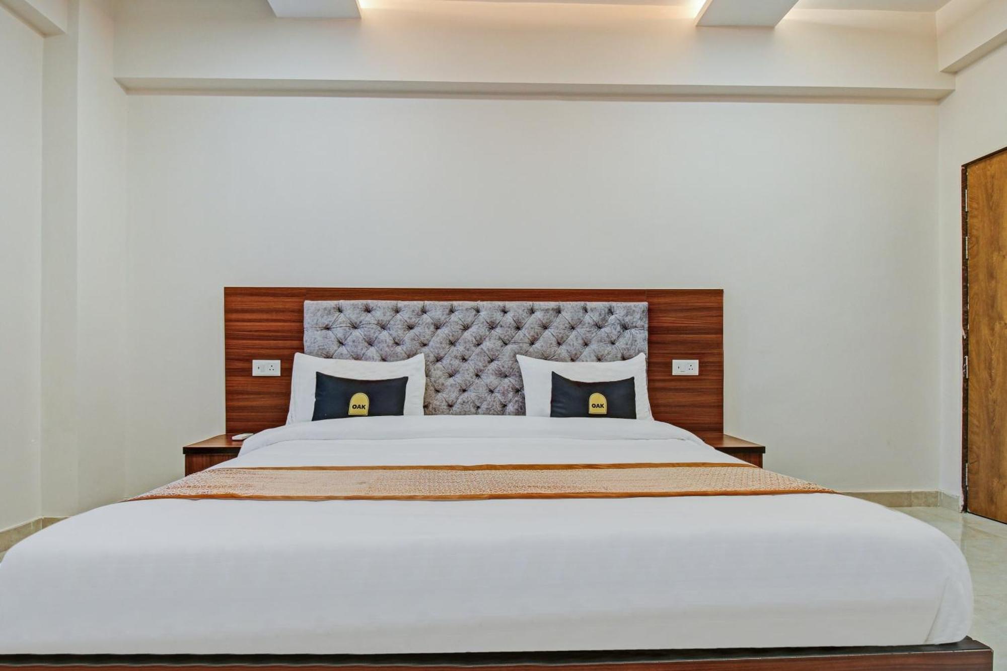 Townhouse Oak Vs Shivanya Lucknow Zewnętrze zdjęcie